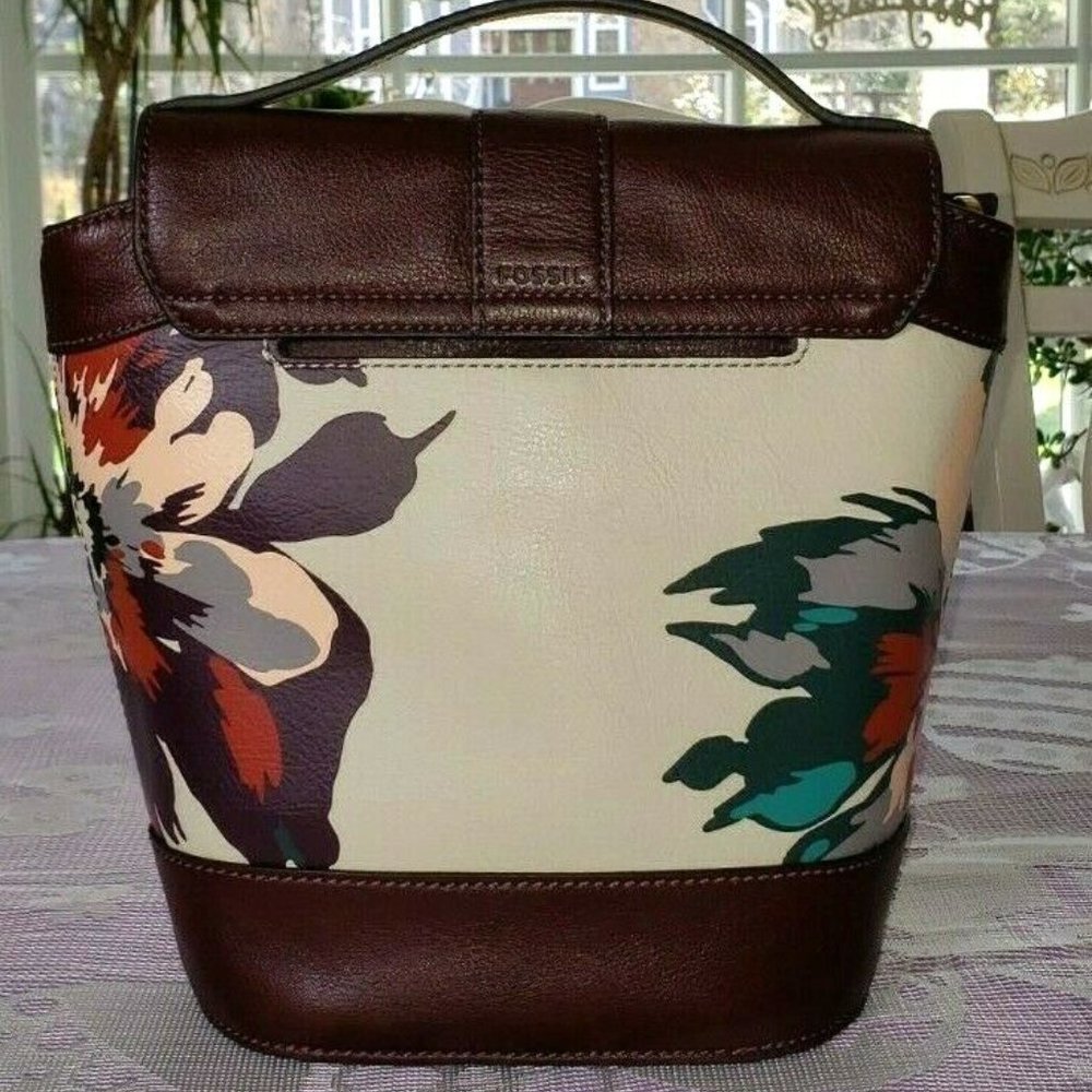 Fossil Clara Bucket Satchel Crossbody Handbag W/L… - image 2